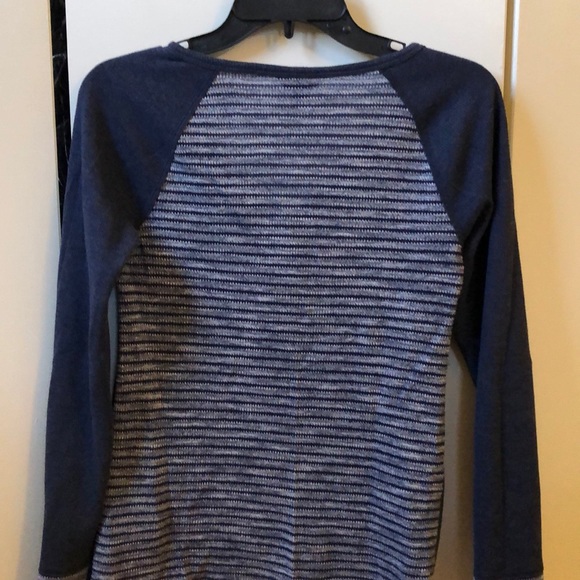 🎉Host Pick🎉Like-New Lucky Navy Blue/Grey thermal Henley Top - Picture 5 of 5